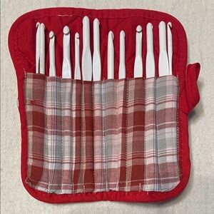 Crochet Hook set in case